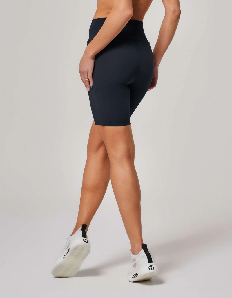 Vestem - Bella black shorts - BER166.ESS.C0002