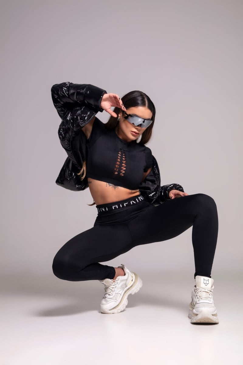 Hipkini - Gravity Black Short Sleeve Top - 3339914 Hipkini - Gravity Black Short Sleeve Top - 3339914