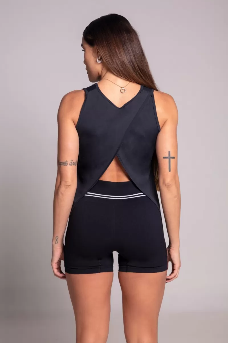 Hipkini - Large T-Shirt Gravity Black with Silk - 3339920 Hipkini - Large T-Shirt Gravity Black with Silk - 3339920
