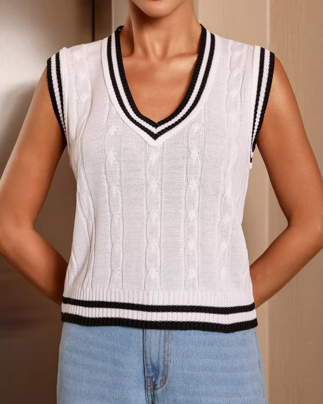 Dot Clothing - Vest Dot Clothing College Offwhite - T187OFF Dot Clothing - Vest Dot Clothing College Offwhite - T187OFF