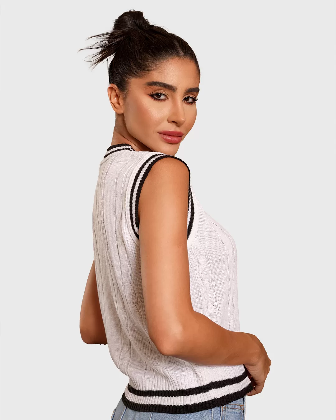 Dot Clothing - Vest Dot Clothing College Offwhite - T187OFF Dot Clothing - Vest Dot Clothing College Offwhite - T187OFF