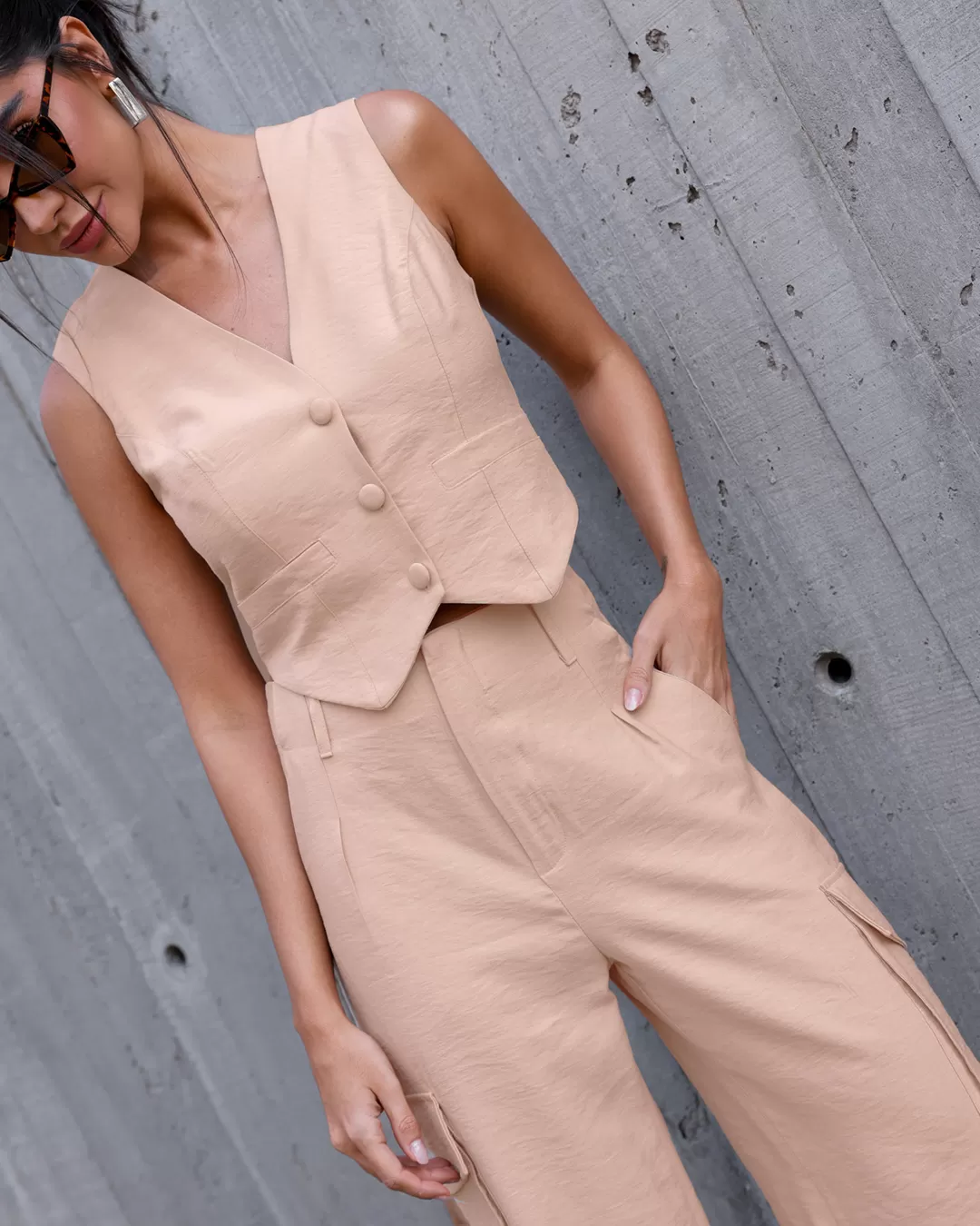 Dot Clothing - Vest Dot Clothing V Neck Beige - 1958BEGE Dot Clothing - Vest Dot Clothing V Neck Beige - 1958BEGE