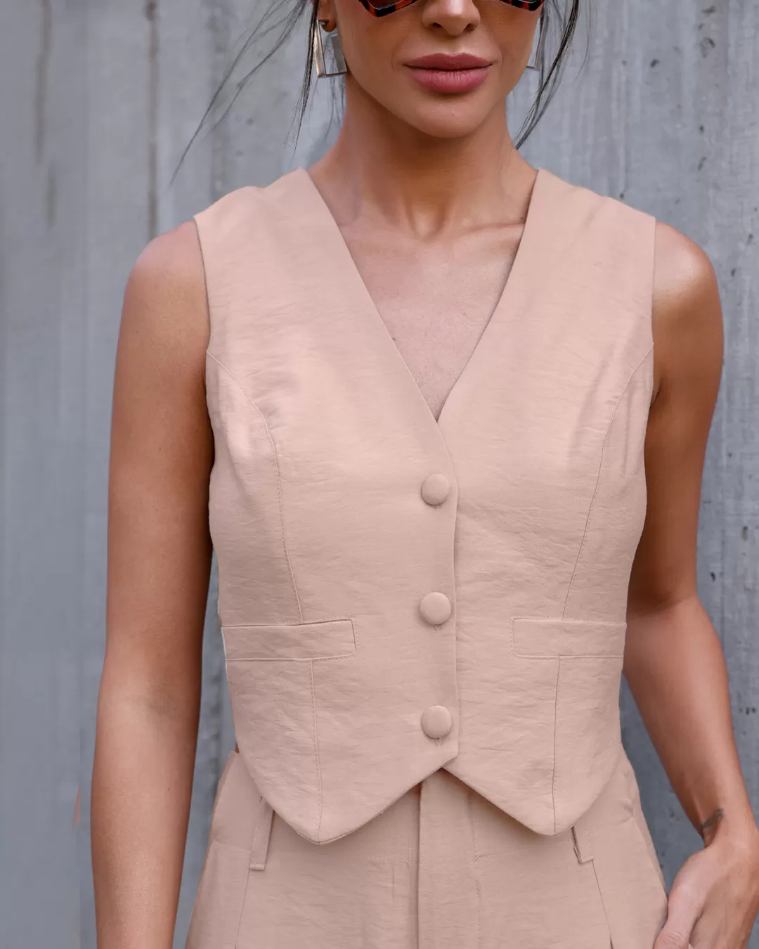 Dot Clothing - Vest Dot Clothing V Neck Beige - 1958BEGE Dot Clothing - Vest Dot Clothing V Neck Beige - 1958BEGE