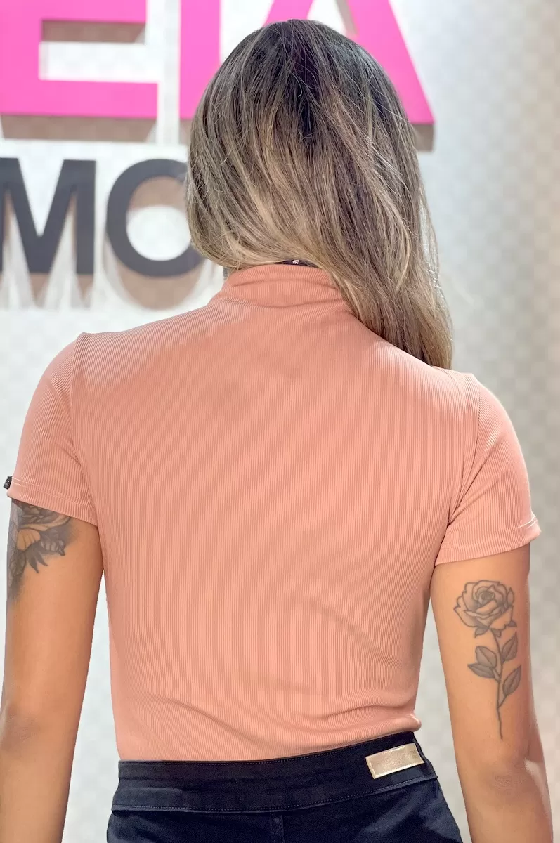 LANÇA PERFUME EASY - BODY HIGH COLLAR SHORT SLEEVE CLAY - 502BD001574 LANÇA PERFUME EASY - BODY HIGH COLLAR SHORT SLEEVE CLAY - 502BD001574