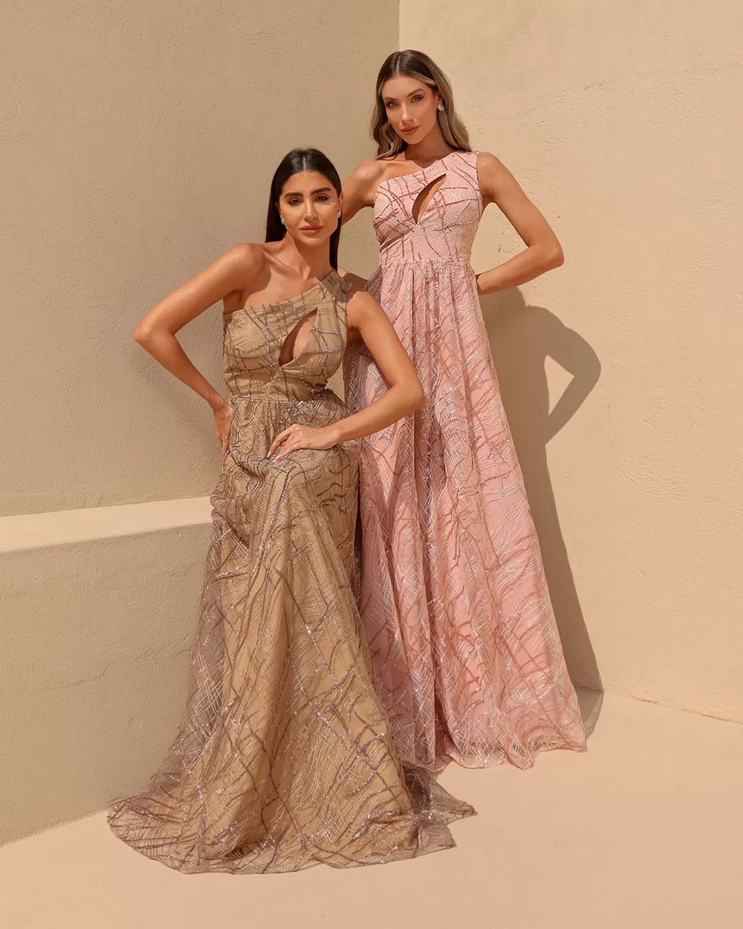 Dot Clothing - Dress Dot Clothing Long One Shoulder Gold - 2053DOURADO Dot Clothing - Dress Dot Clothing Long One Shoulder Gold - 2053DOURADO