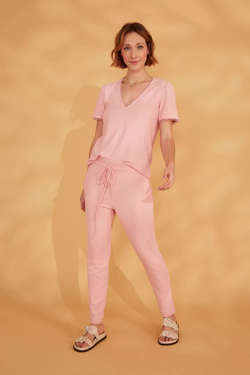 Hidrogênio - SHORT SLEEVE BLOUSE WITH LACE ON THE NECKLINE DOLL - 18813405 Hidrogênio - SHORT SLEEVE BLOUSE WITH LACE ON THE NECKLINE DOLL - 18813405