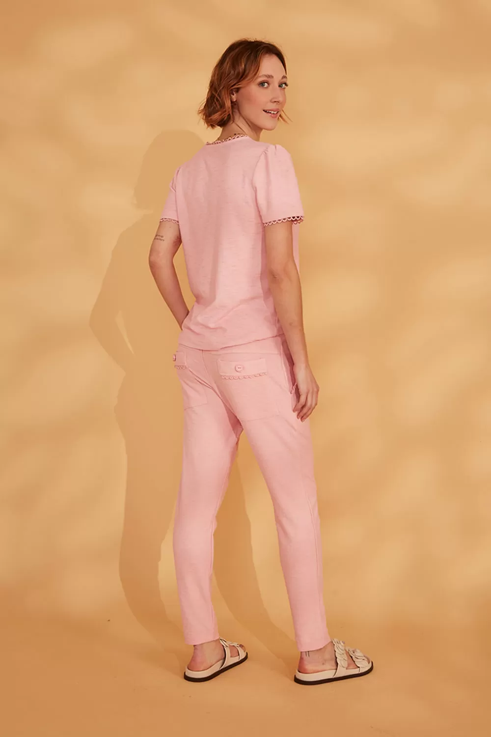 Hidrogênio - SHORT SLEEVE BLOUSE WITH LACE ON THE NECKLINE DOLL - 18813405 Hidrogênio - SHORT SLEEVE BLOUSE WITH LACE ON THE NECKLINE DOLL - 18813405