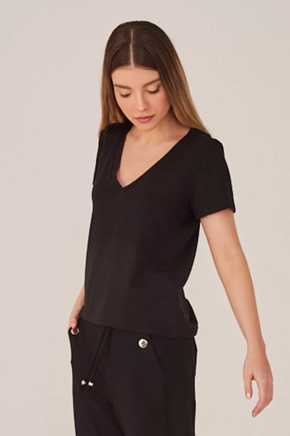 Hidrogênio - Blusa Decote V MANGA CURTA  PRETO - 19354001