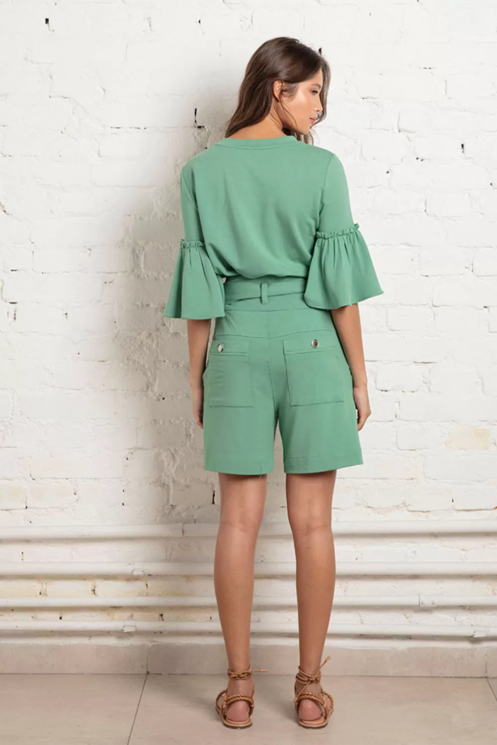 Hidrogênio - TAILORED BERMUDA WITH BAND AND MATCHA BUTTONS - 18837403 Hidrogênio - TAILORED BERMUDA WITH BAND AND MATCHA BUTTONS - 18837403