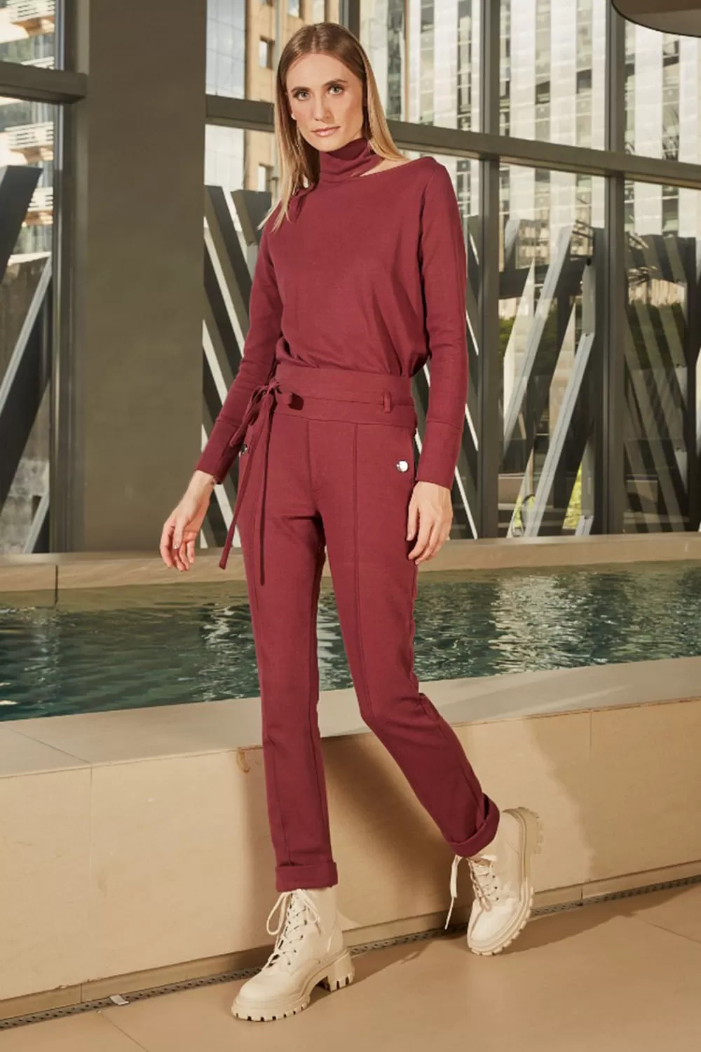 Hidrogênio - CRISTIANE JOGGER PANTS WITH THIN BAND AND BUTTONS - 19043097 Hidrogênio - CRISTIANE JOGGER PANTS WITH THIN BAND AND BUTTONS - 19043097