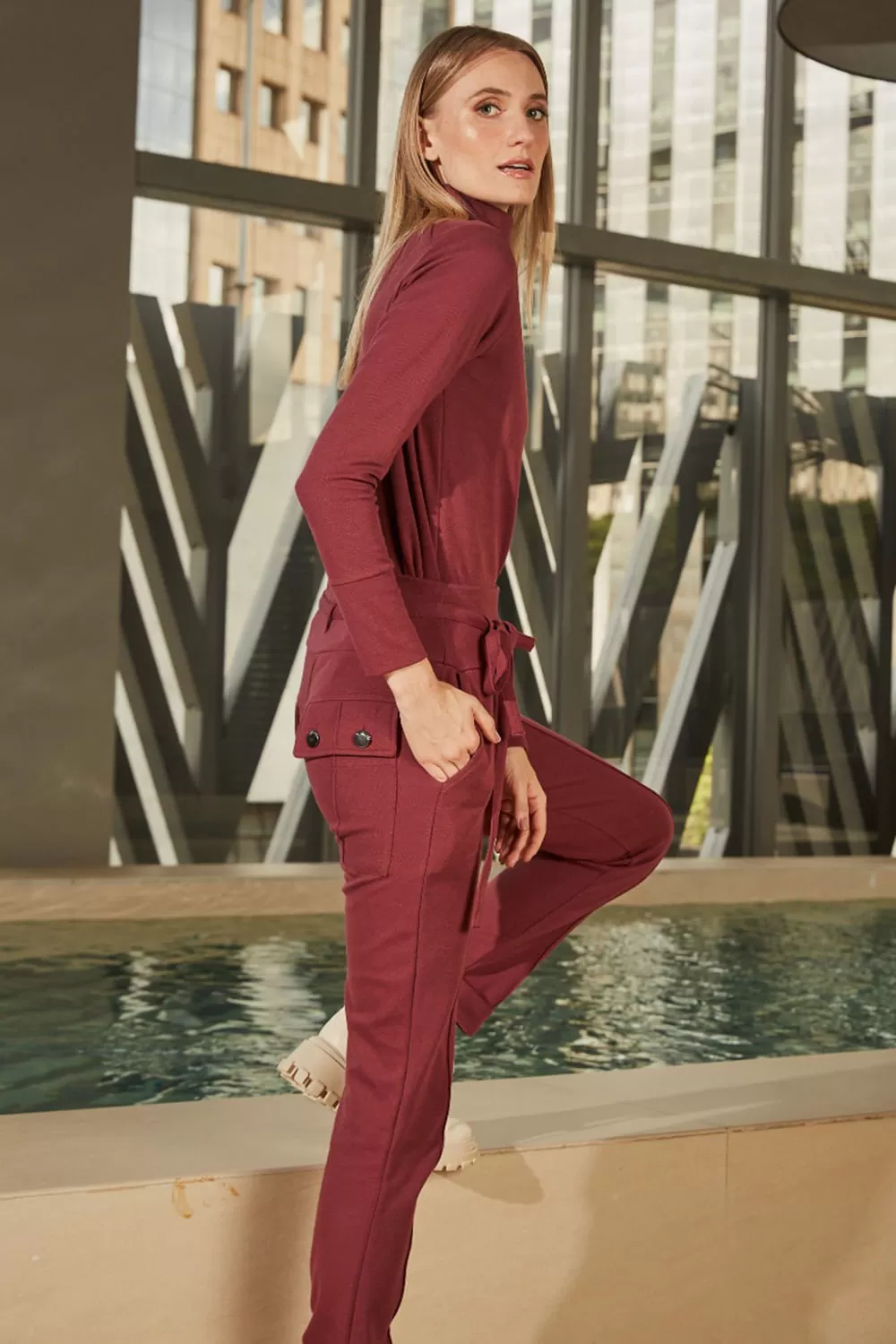 Hidrogênio - CRISTIANE JOGGER PANTS WITH THIN BAND AND BUTTONS - 19043097 Hidrogênio - CRISTIANE JOGGER PANTS WITH THIN BAND AND BUTTONS - 19043097
