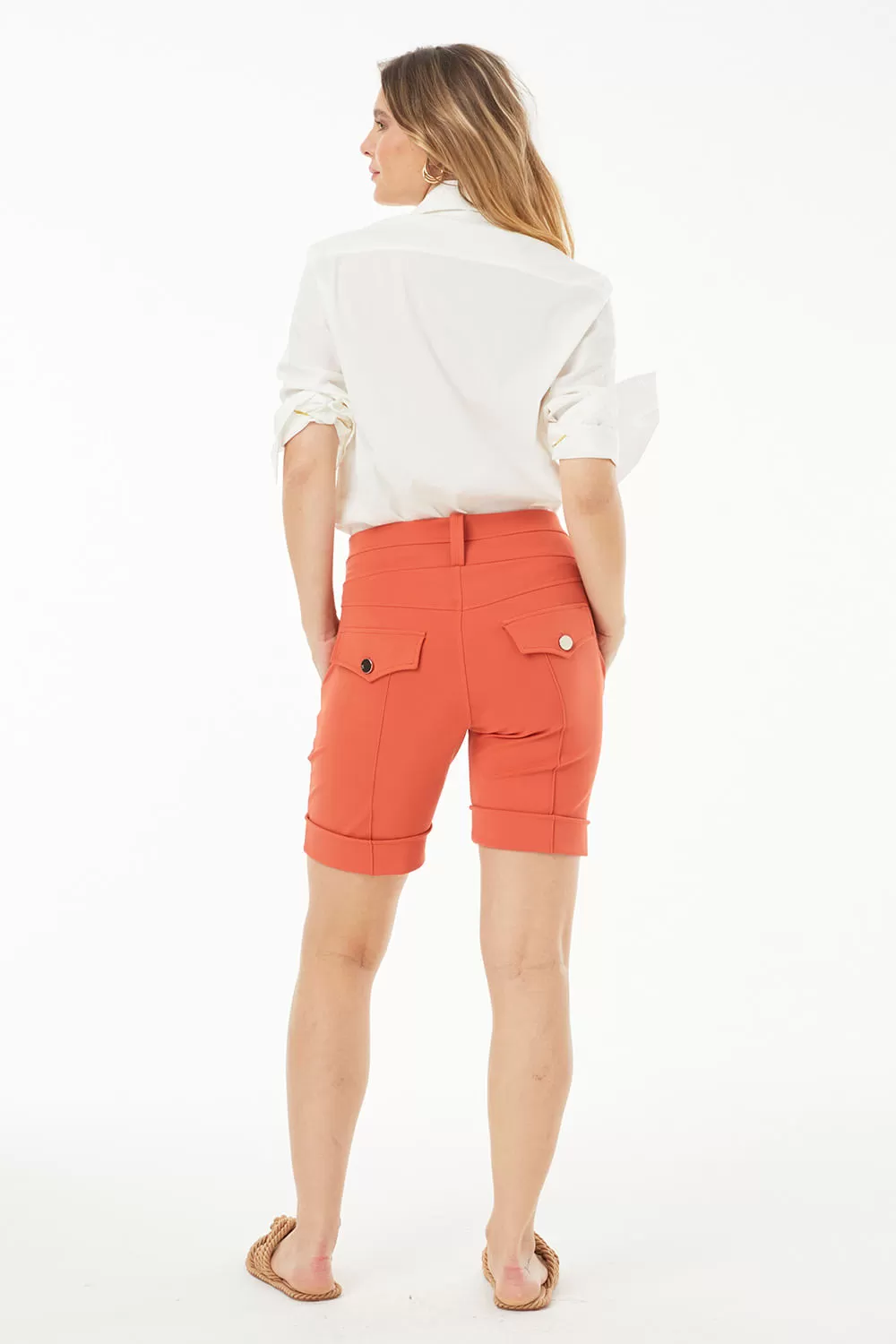 Hidrogênio - TAILORED BERMUDA WITH POCKETS AND CARROT LAPEL - 19219189 Hidrogênio - TAILORED BERMUDA WITH POCKETS AND CARROT LAPEL - 19219189