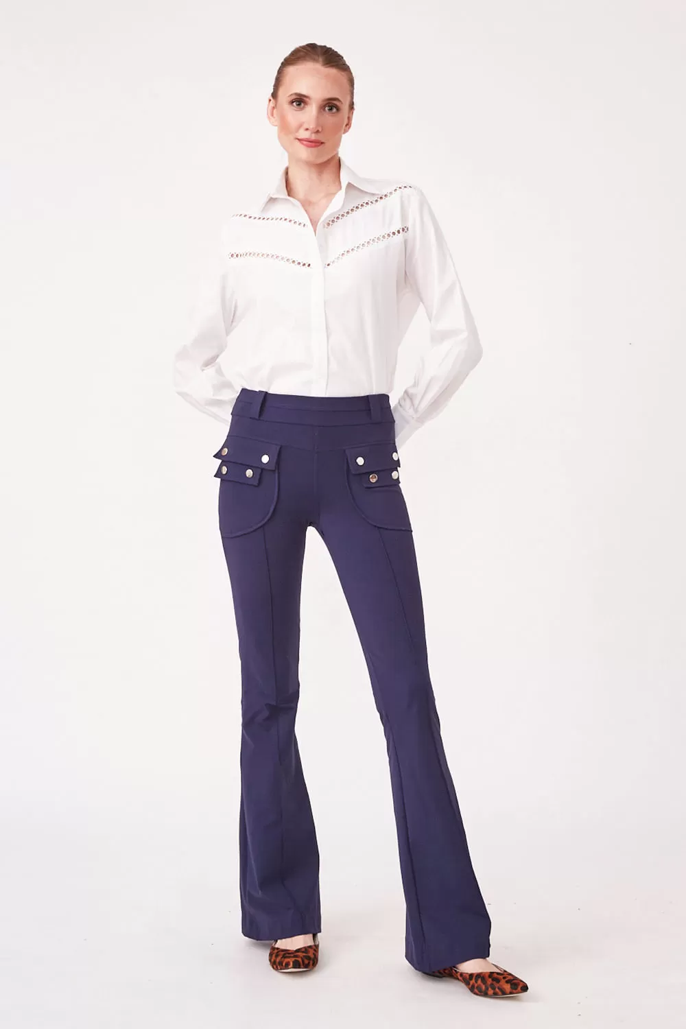 Hidrogênio - FLARE PANTS WITH POCKETS AND LAPELS IVANI ECLIPSE - 19590207 Hidrogênio - FLARE PANTS WITH POCKETS AND LAPELS IVANI ECLIPSE - 19590207