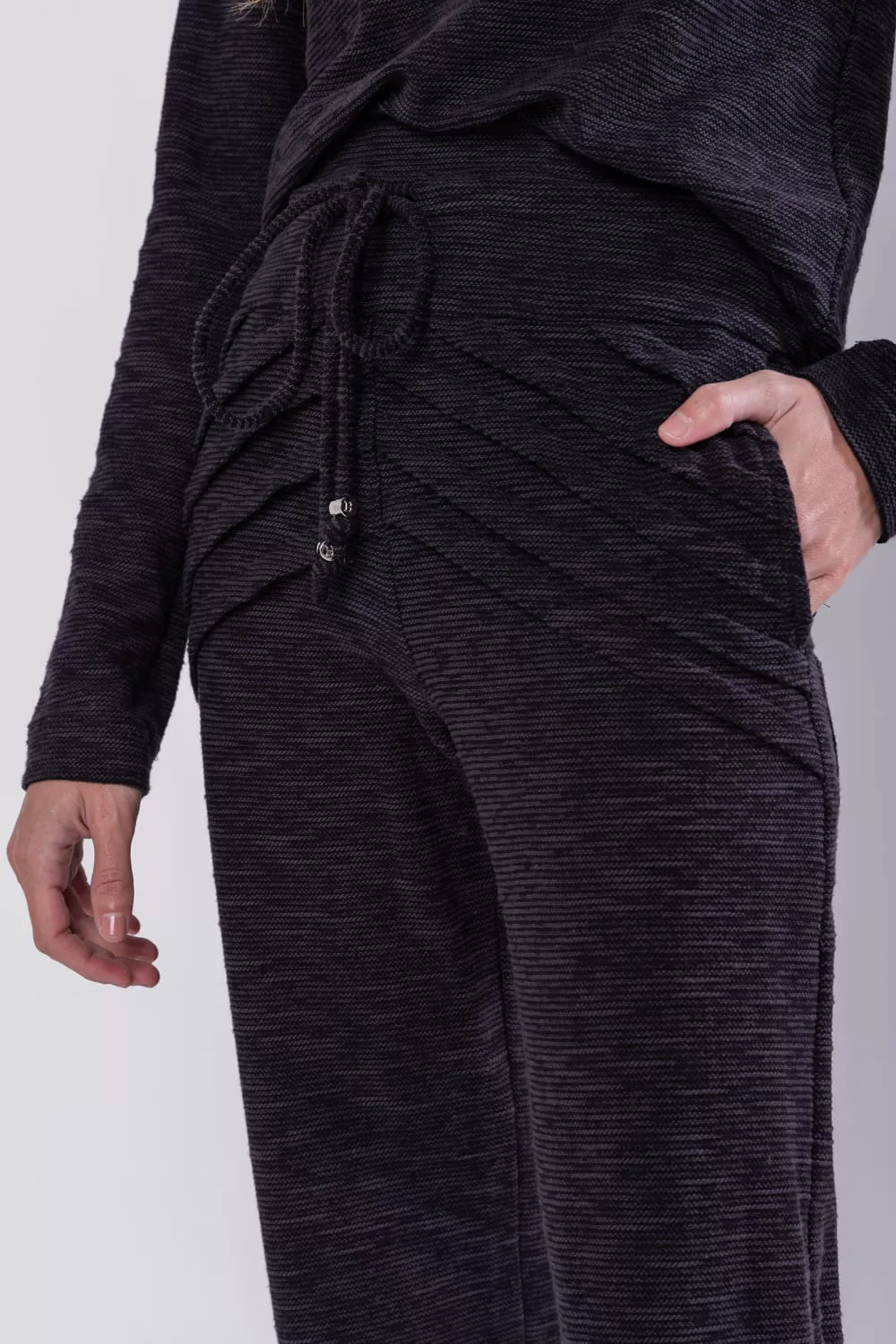 Hidrogênio - MARIANA STRAIGHT TROUSERS BLACK - 19751001 Hidrogênio - MARIANA STRAIGHT TROUSERS BLACK - 19751001