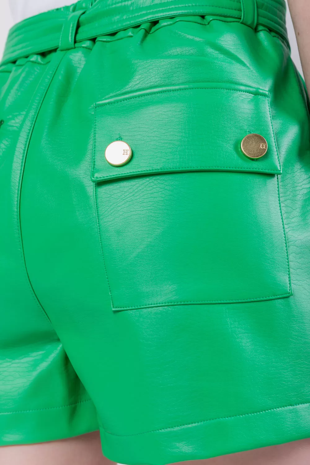 Hidrogênio - SHORTS SKIRT WITH BELT GREEN HILLS - 19722500 Hidrogênio - SHORTS SKIRT WITH BELT GREEN HILLS - 19722500
