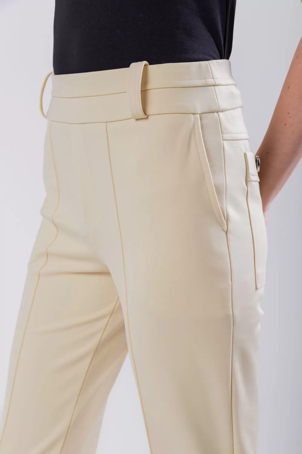 Hidrogênio - MICAELLA BEIGE FISHERMAN PANTS - 19616003 Hidrogênio - MICAELLA BEIGE FISHERMAN PANTS - 19616003