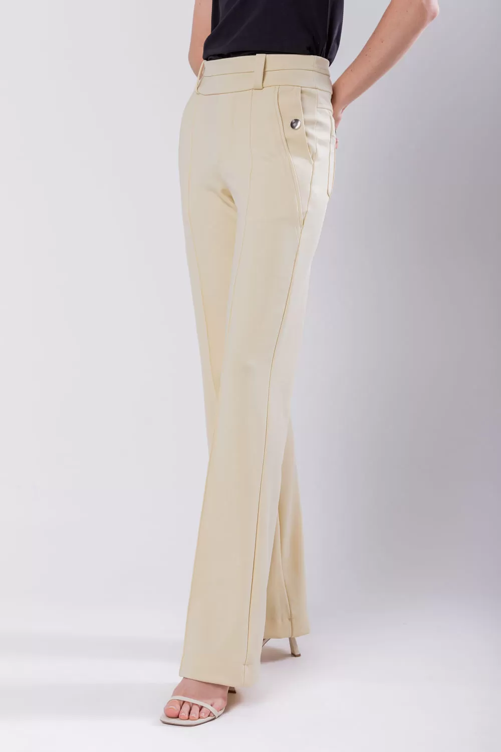 Hidrogênio - KIARA BEIGE FLARE PANTS - 19654003 Hidrogênio - KIARA BEIGE FLARE PANTS - 19654003