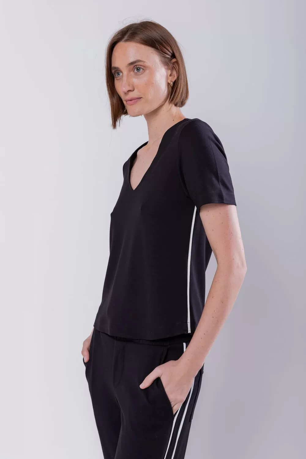 Hidrogênio - V-NECK BLOUSE WITH BLACK LIVING - 19496001 Hidrogênio - V-NECK BLOUSE WITH BLACK LIVING - 19496001