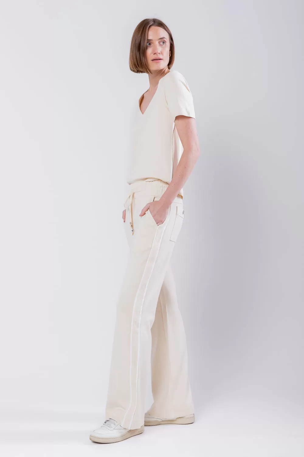 Hidrogênio - ODETE BEIGE FLARE PANTS - 19492003 Hidrogênio - ODETE BEIGE FLARE PANTS - 19492003