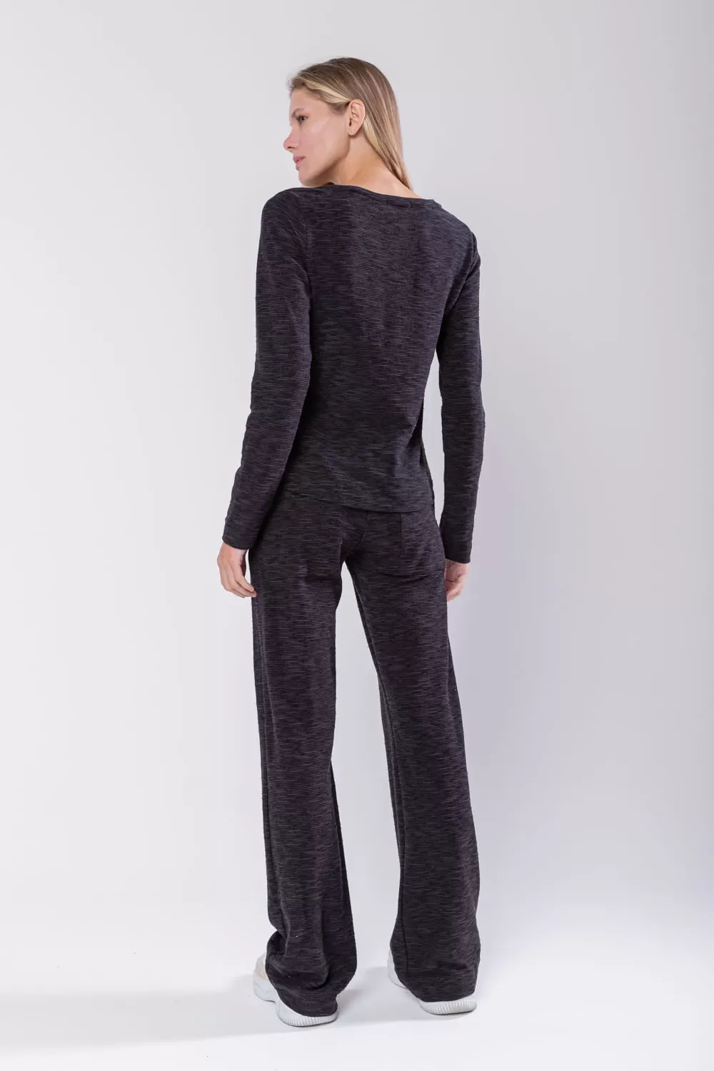 Hidrogênio - BLOUSE WITH PLEAS ON THE SHOULDER LONG SLEEVE BLACK - 19749001 Hidrogênio - BLOUSE WITH PLEAS ON THE SHOULDER LONG SLEEVE BLACK - 19749001