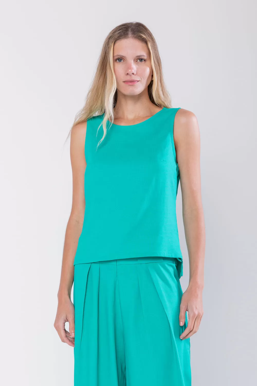 Hidrogênio - VIVID GREEN ROUND NECK VATTAIL - 19764510 Hidrogênio - VIVID GREEN ROUND NECK VATTAIL - 19764510