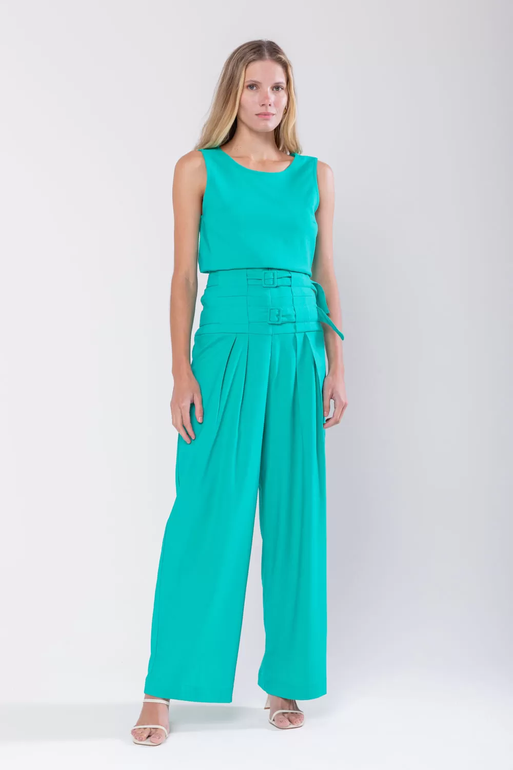 Hidrogênio - VIVID GREEN ROUND NECK VATTAIL - 19764510 Hidrogênio - VIVID GREEN ROUND NECK VATTAIL - 19764510