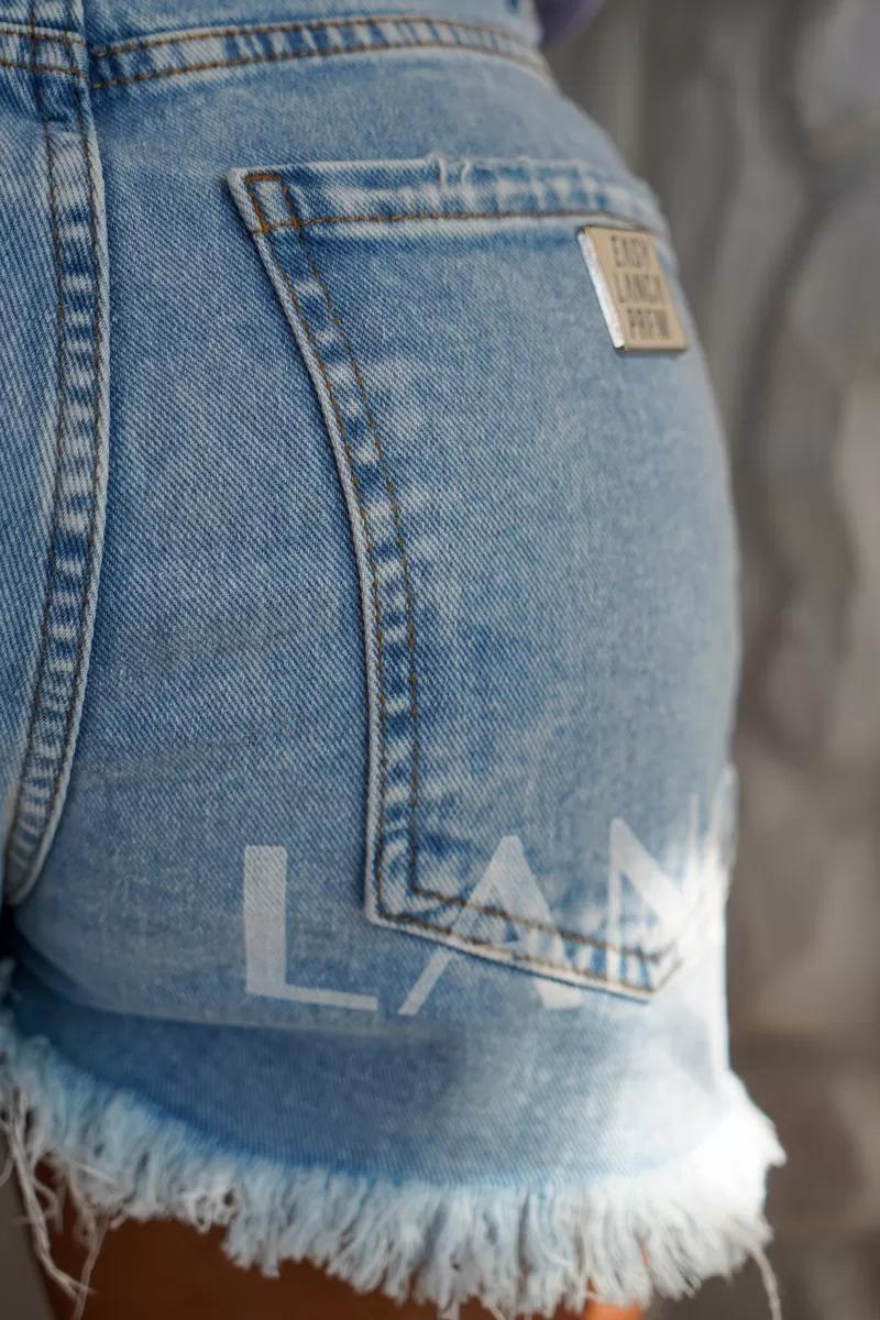 LANÇA PERFUME EASY - SHORT JEANS COMFORT LOOSE SUPER HIGH - 501SH002292 LANÇA PERFUME EASY - SHORT JEANS COMFORT LOOSE SUPER HIGH - 501SH002292