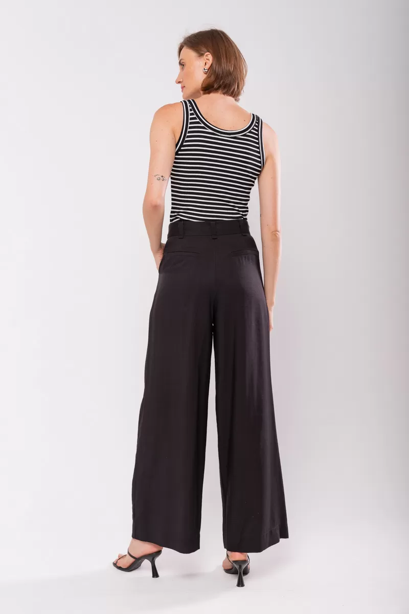 Hidrogênio - MARIANNE PANTALON PANTS WITH TWO PLEASTS BLACK - 19769001 Hidrogênio - MARIANNE PANTALON PANTS WITH TWO PLEASTS BLACK - 19769001