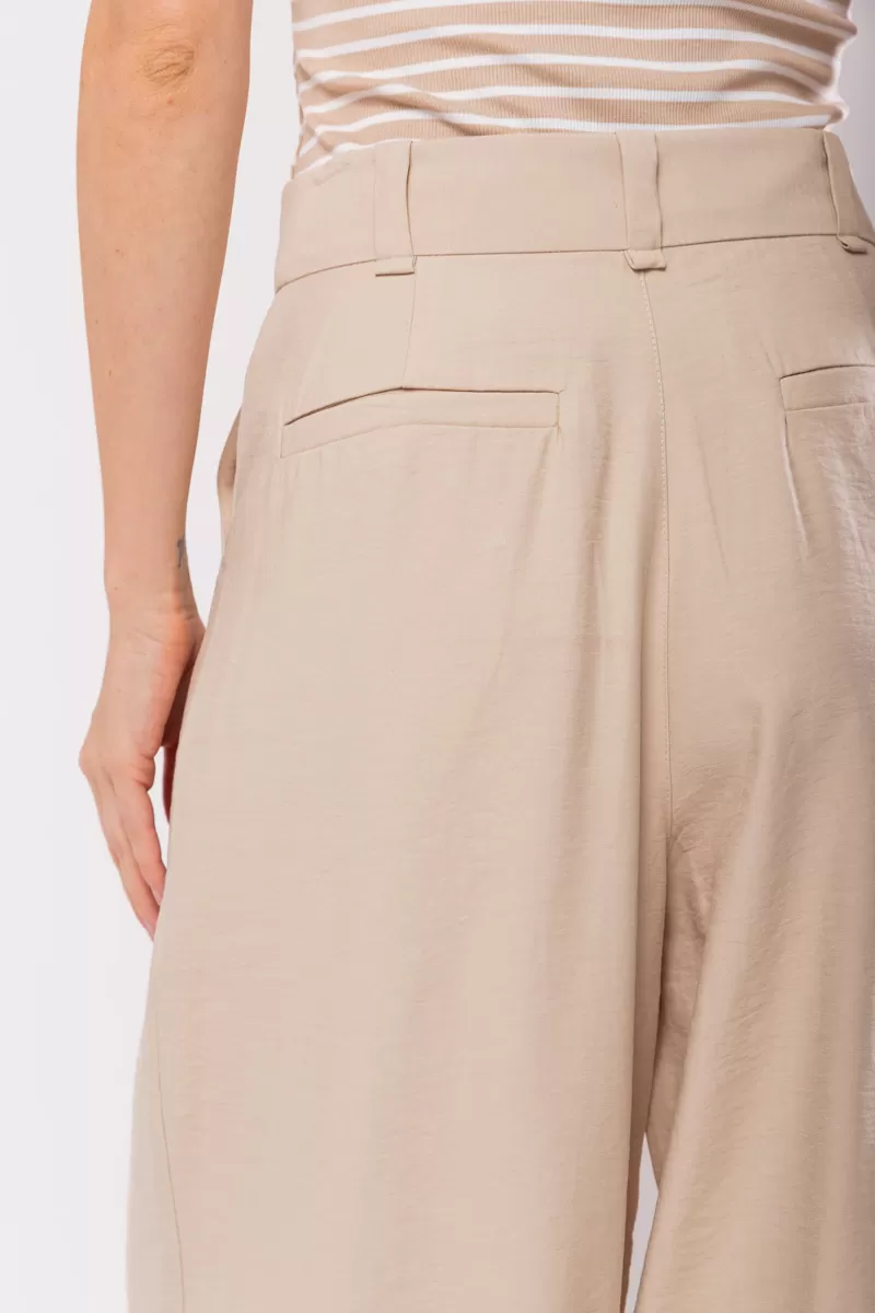 Hidrogênio - PANTALON PANTS WITH TWO PLEASTS MARIANNE BEIGE - 19769003 Hidrogênio - PANTALON PANTS WITH TWO PLEASTS MARIANNE BEIGE - 19769003