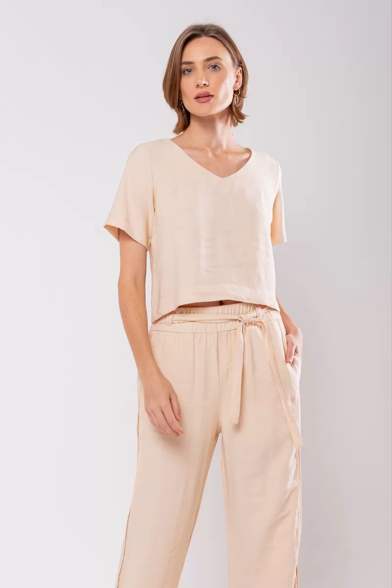 Hidrogênio - TAILORED BLOUSE WITH V-NECK PANACOTA - 19823523 Hidrogênio - TAILORED BLOUSE WITH V-NECK PANACOTA - 19823523