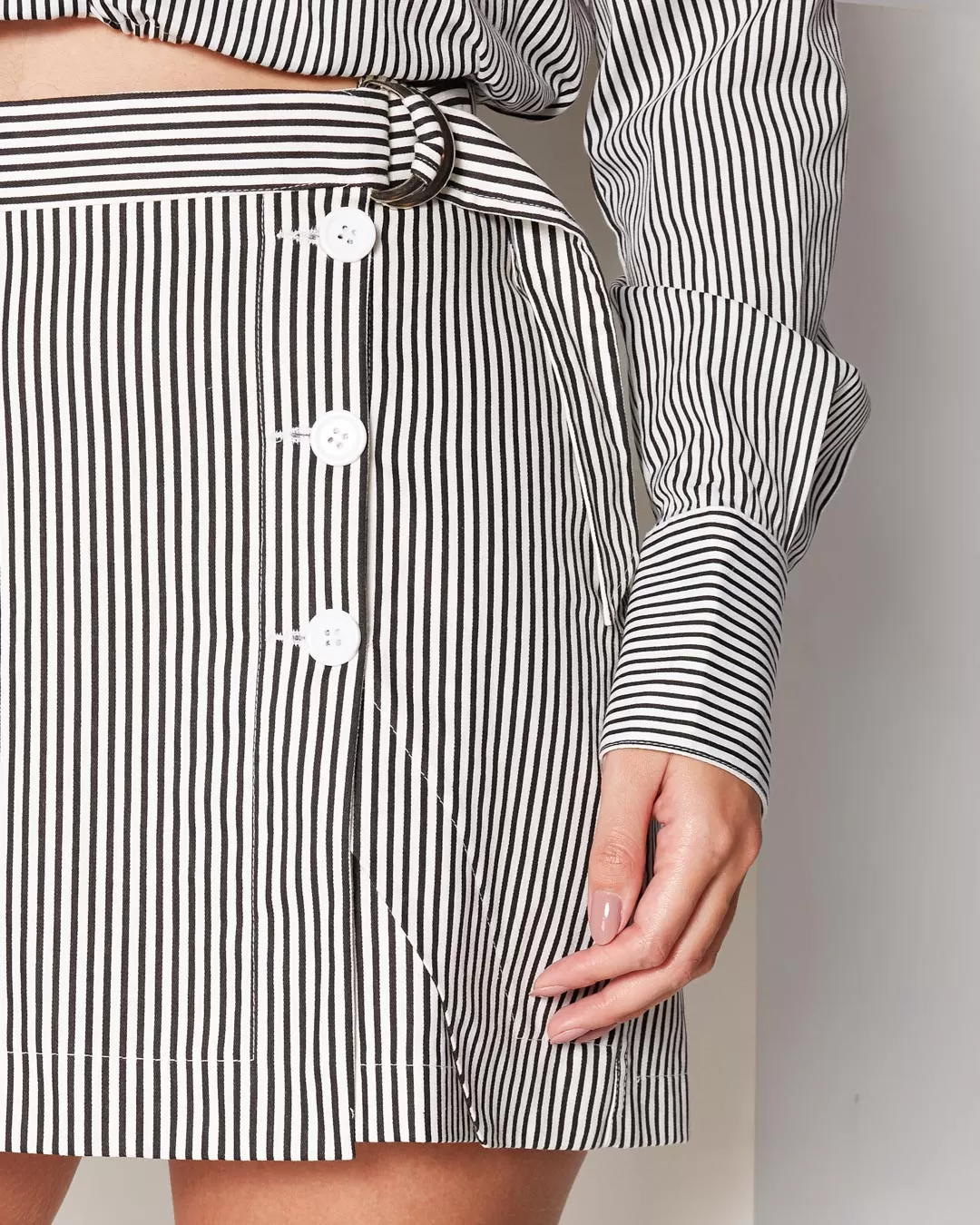 Miss Misses - Short Skirt Miss Misses Striped With Details Black - 54091PRETO Miss Misses - Short Skirt Miss Misses Striped With Details Black - 54091PRETO