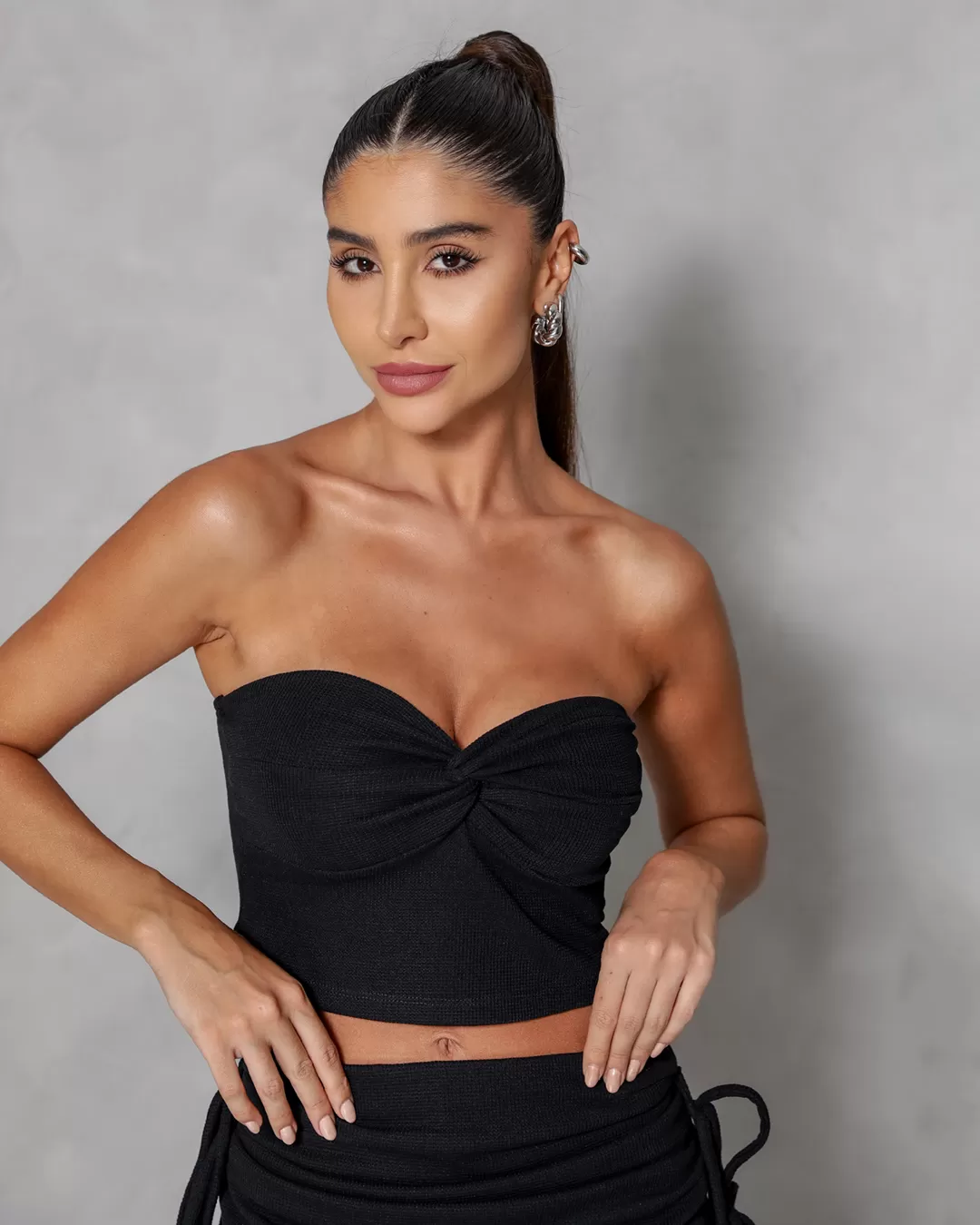 Dot Clothing - Cropped Dot Clothing Twisted Black - 2158PRETO Dot Clothing - Cropped Dot Clothing Twisted Black - 2158PRETO