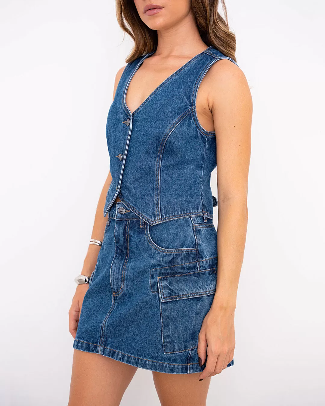 Alcance Jeans - Medium Blue Jeans Reach Vest - 08178AZME Alcance Jeans - Medium Blue Jeans Reach Vest - 08178AZME