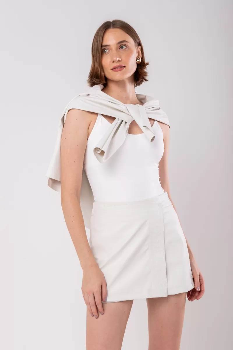 Hidrogênio - POLYURETHANE SKIRT SHORTS WITH POCKETS AND OFF WHITE STITCHING - 19962018 Hidrogênio - POLYURETHANE SKIRT SHORTS WITH POCKETS AND OFF WHITE STITCHING - 19962018