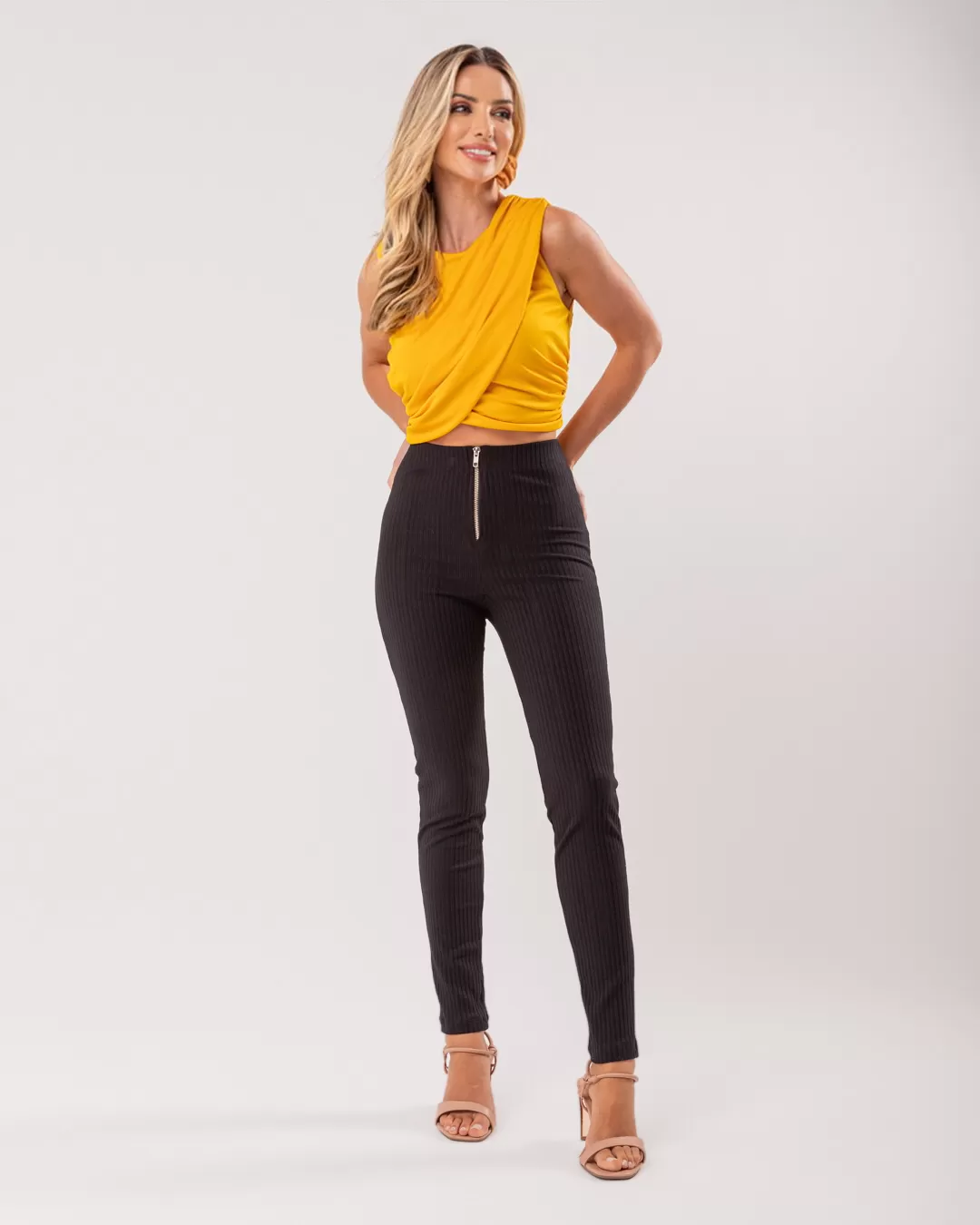 Miss Misses - Cropped Miss Misses Transpassado Yellow - D0028AMARELO Miss Misses - Cropped Miss Misses Transpassado Yellow - D0028AMARELO