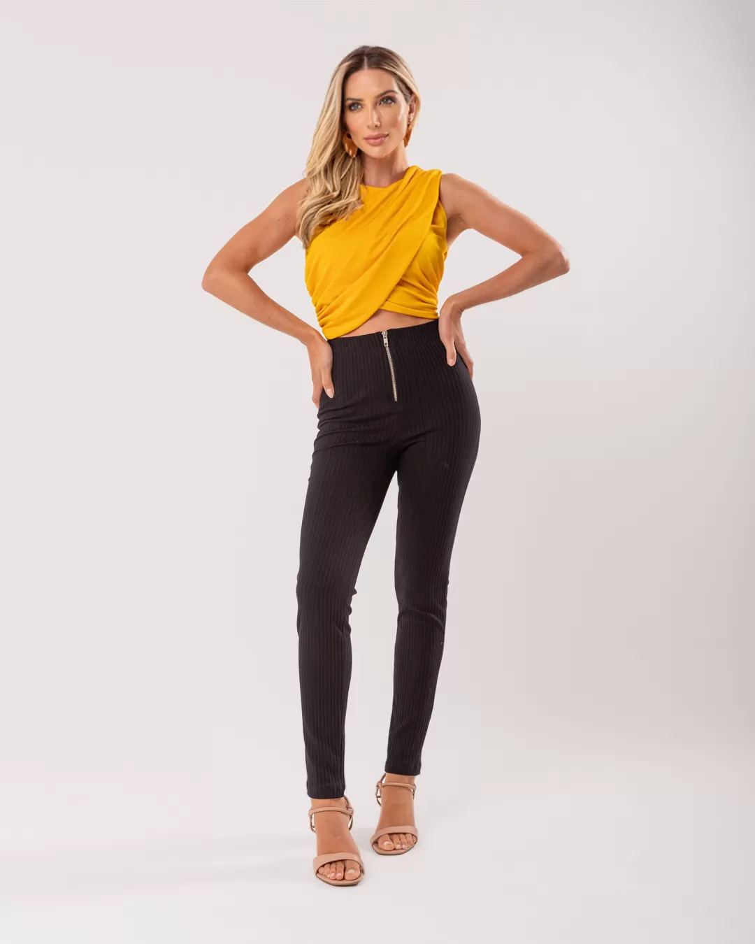 Miss Misses - Cropped Miss Misses Transpassado Yellow - D0028AMARELO Miss Misses - Cropped Miss Misses Transpassado Yellow - D0028AMARELO