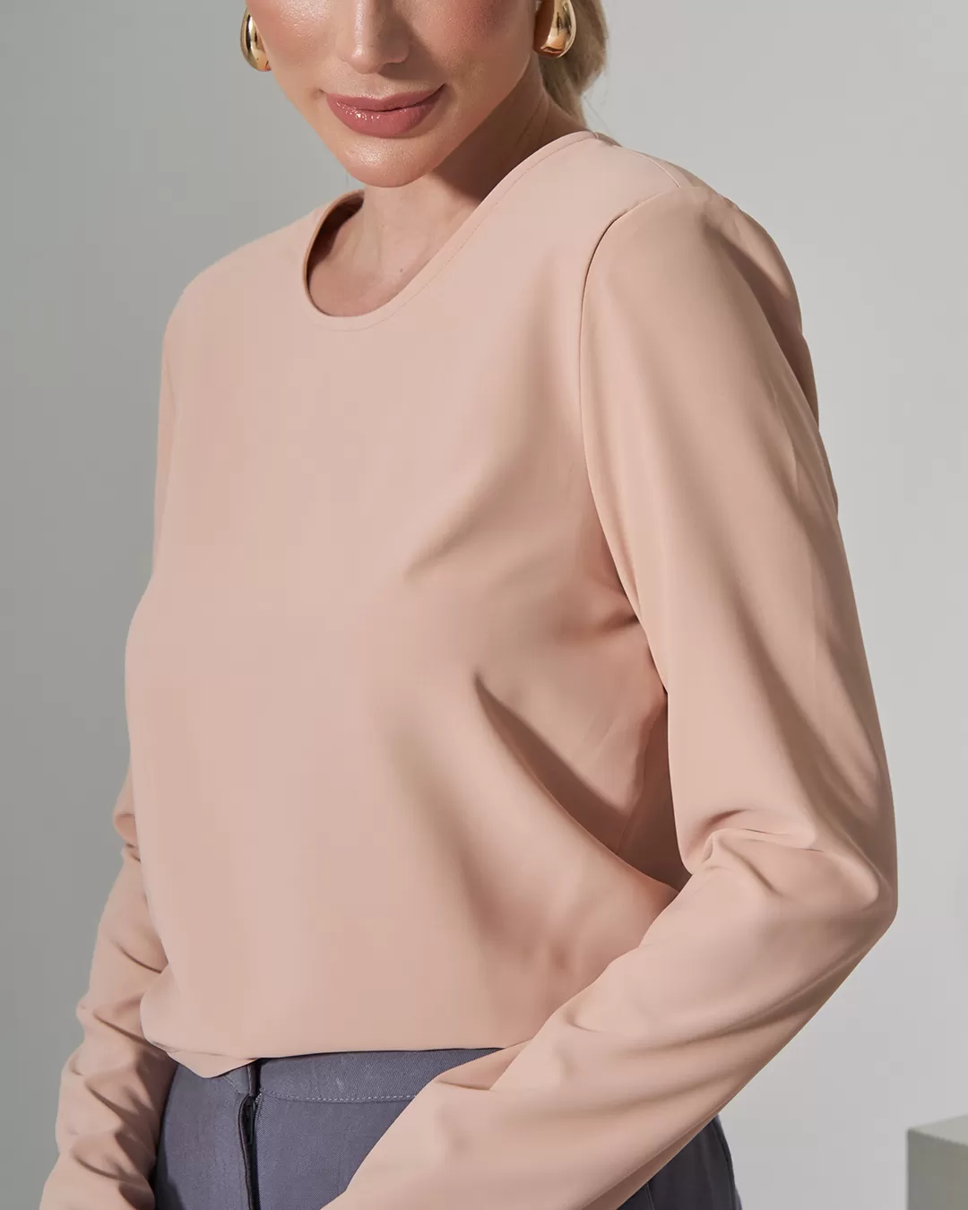 Miss Misses - Blusa Miss Misses Crepe Manga Longa Ombreira Bege - 54273BEGE