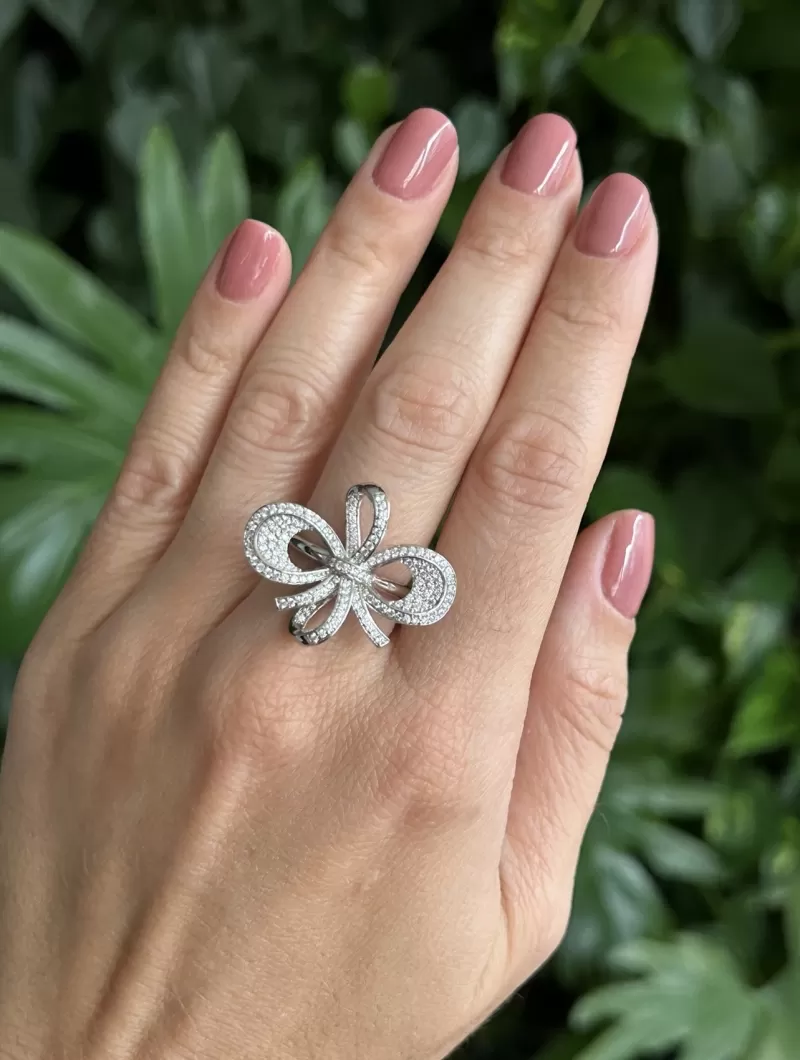 Mikabe - White Rhodium Loop Ring - MK1741