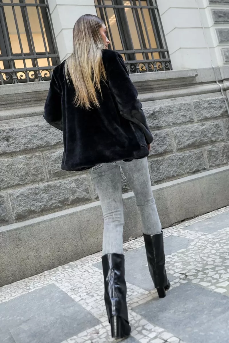 Dot Clothing - Dot Clothing Fluffy Black Jacket - 2386PRETO Dot Clothing - Dot Clothing Fluffy Black Jacket - 2386PRETO