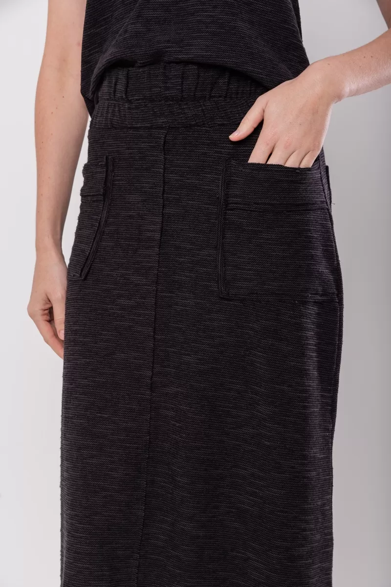 Hidrogênio - COS MIDI SKIRT WITH ELASTIC BAND AND BLACK THREAD POCKETS - 20130001 Hidrogênio - COS MIDI SKIRT WITH ELASTIC BAND AND BLACK THREAD POCKETS - 20130001