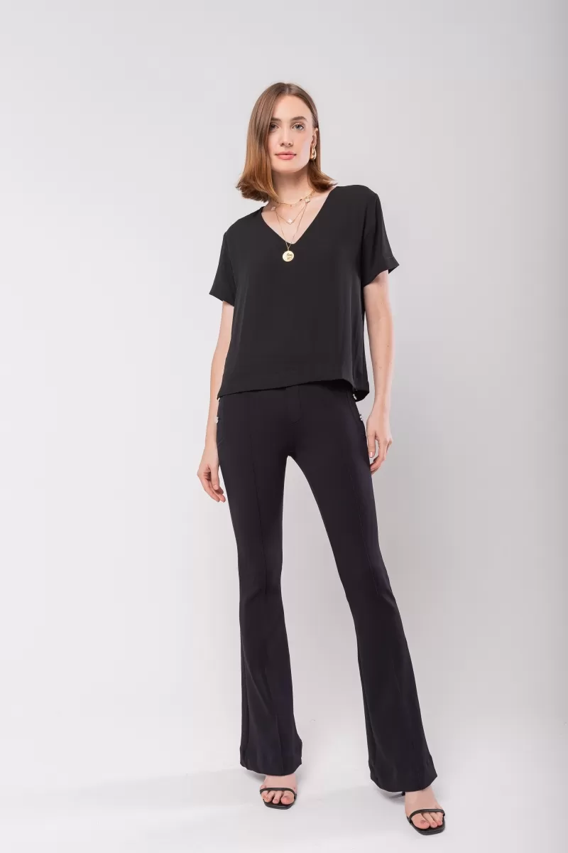 Hidrogênio - CAROL BLACK FLARE PANTS WITH POCKETS AND BUTTONS - 20121001 Hidrogênio - CAROL BLACK FLARE PANTS WITH POCKETS AND BUTTONS - 20121001