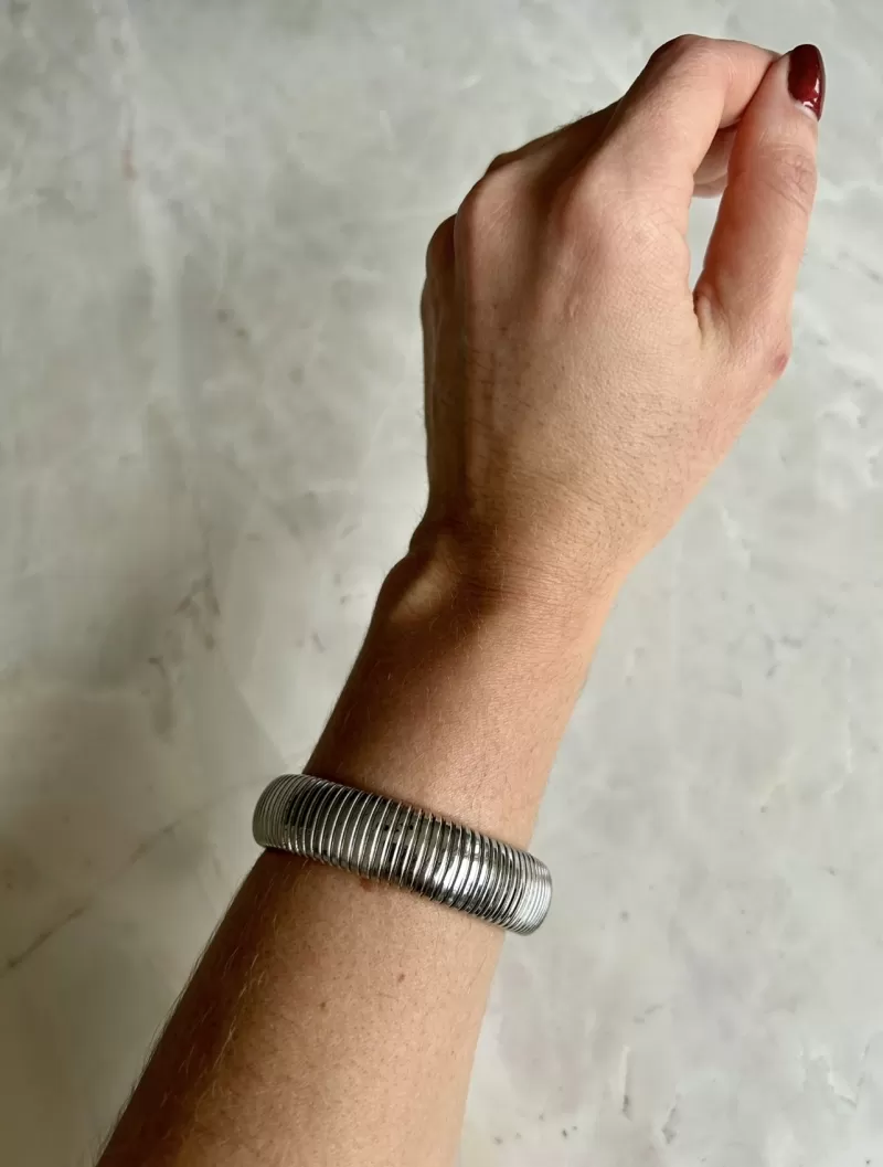 Mikabe - Malleable Rhodium Ribbed Btanklet - MK1829 Mikabe - Malleable Rhodium Ribbed Btanklet - MK1829