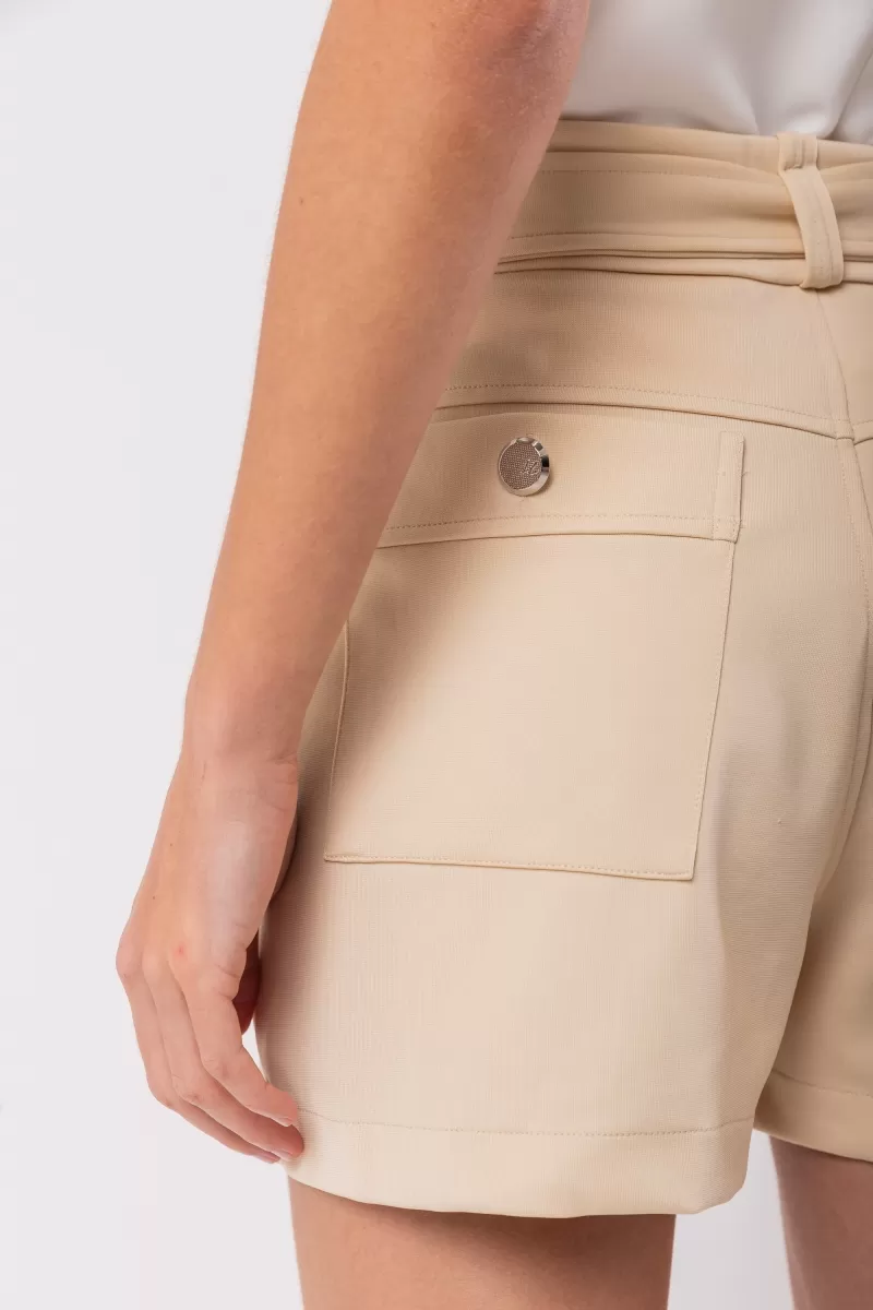 Hidrogênio - SHORTS SKIRT WITH CREAM BELT - 19860016 Hidrogênio - SHORTS SKIRT WITH CREAM BELT - 19860016