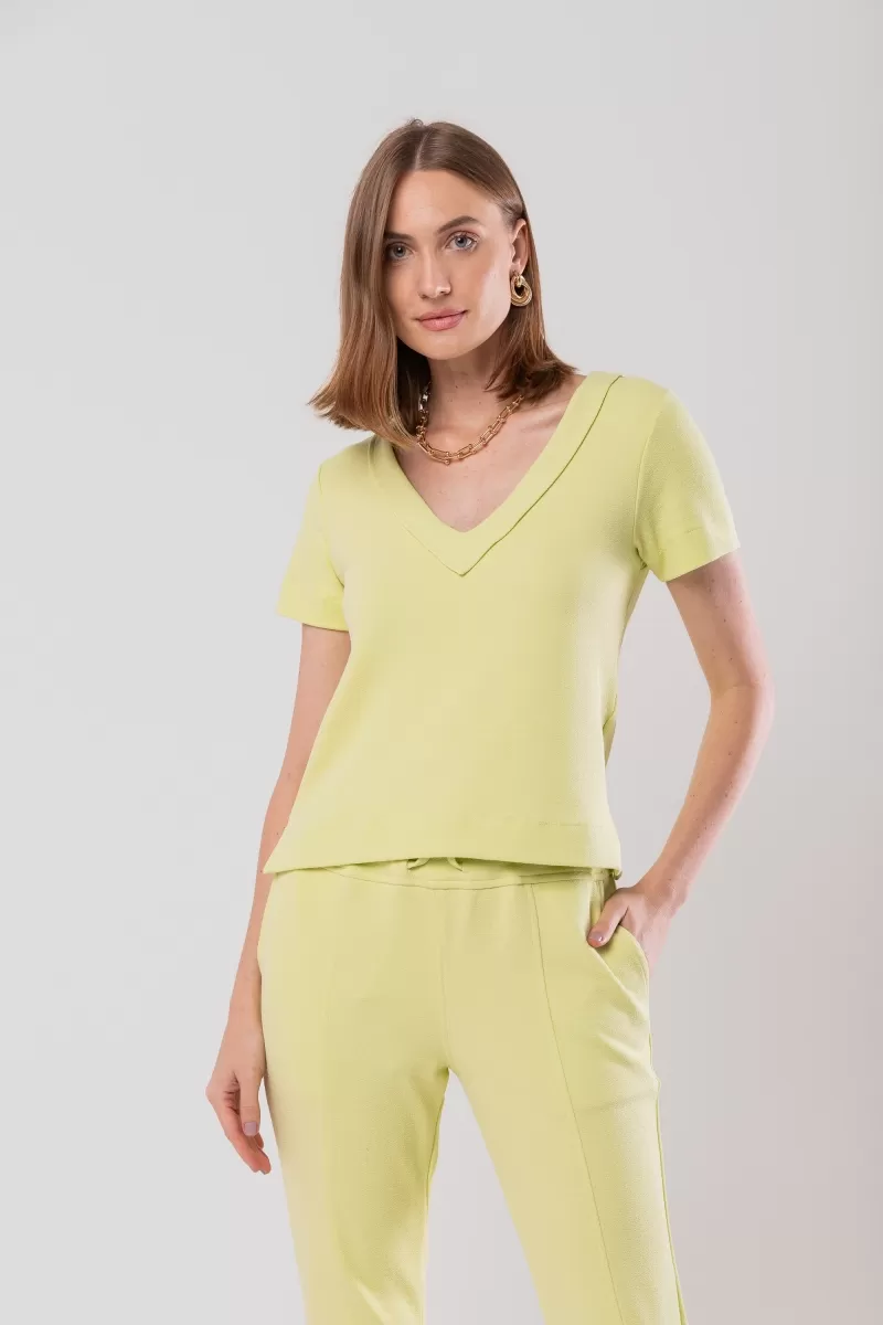 Hidrogênio - DEC. V SHORT SLEEVE CREPE KNIT TOP IN WATER GREEN - 20117157 Hidrogênio - DEC. V SHORT SLEEVE CREPE KNIT TOP IN WATER GREEN - 20117157