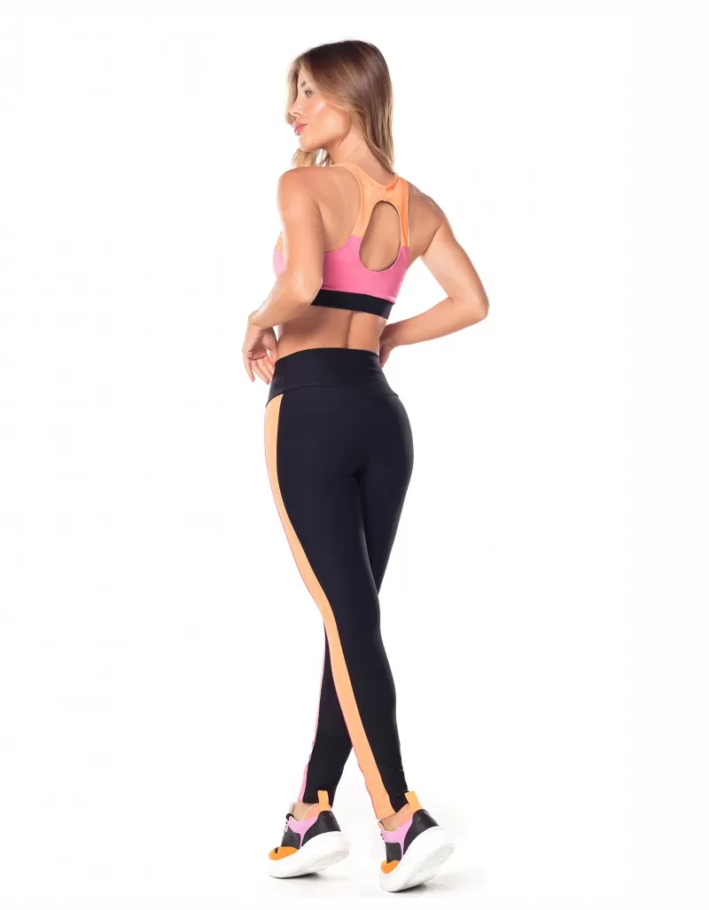 Vestem - Sports bra with contrasting cutouts in light blue, milkshake pink - TOP1090.V25.C0468