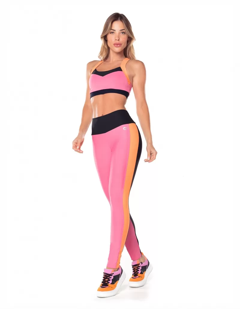 Vestem - Sports bra with contrasting cutouts in light blue, milkshake pink - TOP1090.V25.C0468