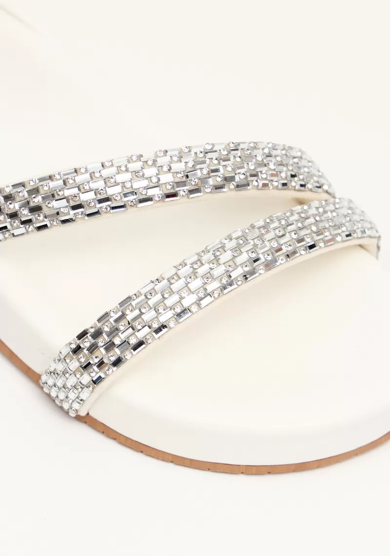 LANÇA PERFUME - Heels Papete With Shiny Straps And Tie Launches Perfume - 1409 LANÇA PERFUME - Heels Papete With Shiny Straps And Tie Launches Perfume - 1409