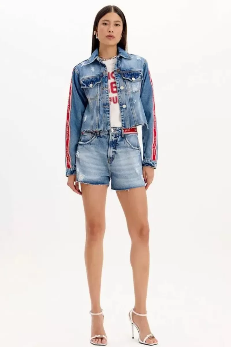 LANÇA PERFUME - Comfort Jean Shorts With High Waist And Belt At The Waist LAUNCHES EASY PERFUME - 2819 LANÇA PERFUME - Comfort Jean Shorts With High Waist And Belt At The Waist LAUNCHES EASY PERFUME - 2819