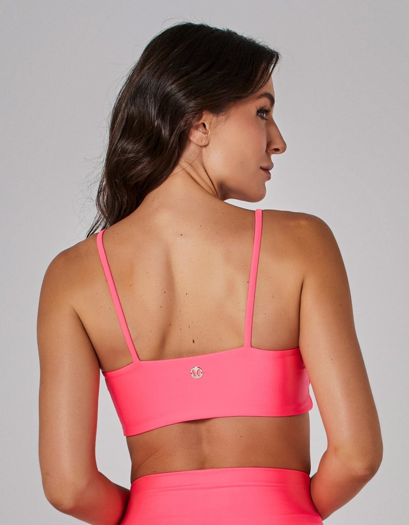 Vestem - Medium Support Top Ambassadors Pink Pitaya - TOP1154.ESS.C0554 Vestem - Medium Support Top Ambassadors Pink Pitaya - TOP1154.ESS.C0554