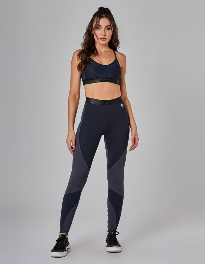 Vestem - Prime Carbox Medium Support Top in Black - TOP1106.I25.C0562 Vestem - Prime Carbox Medium Support Top in Black - TOP1106.I25.C0562